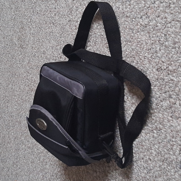 Digital Concepts Camera Bag with Shoulder/Crossbody Strap. - Picture 5 of 12